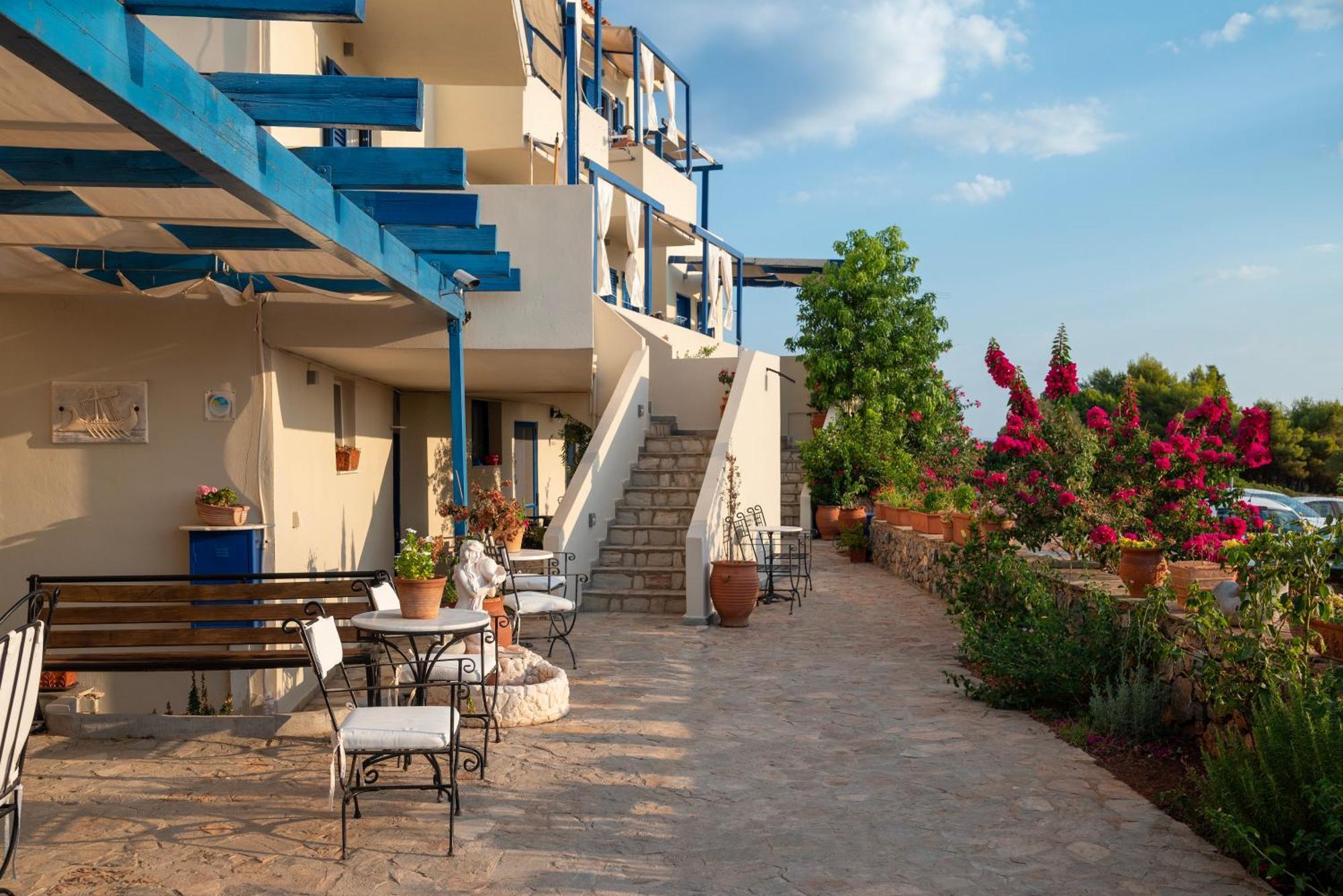 Agnadi Blue Apartments Diakofti Exteriér fotografie