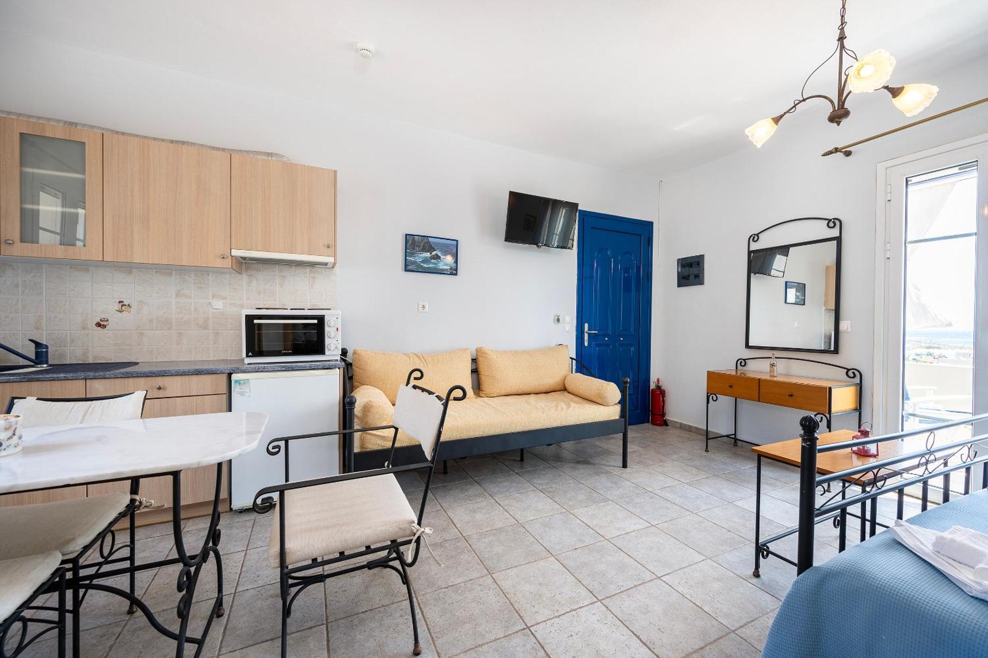 Agnadi Blue Apartments Diakofti Exteriér fotografie